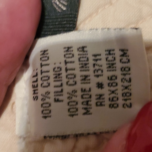 Marshall Fields Reversible 86"×86" Cream BedSpread Comforter Quilt - Picture 7 of 10